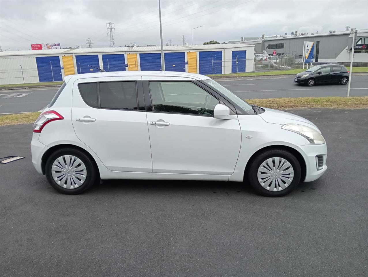 2013 Suzuki Swift