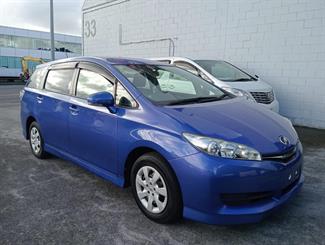 2013 Toyota Wish - Thumbnail