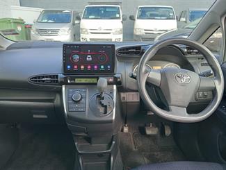 2013 Toyota Wish - Thumbnail