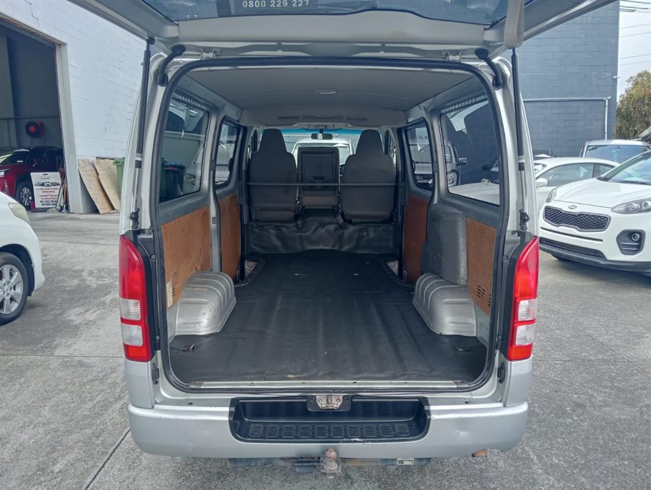 2008 Toyota Hiace