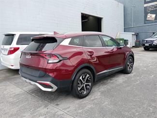 2022 Kia Sportage - Thumbnail