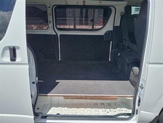 2013 Toyota Hiace - Thumbnail