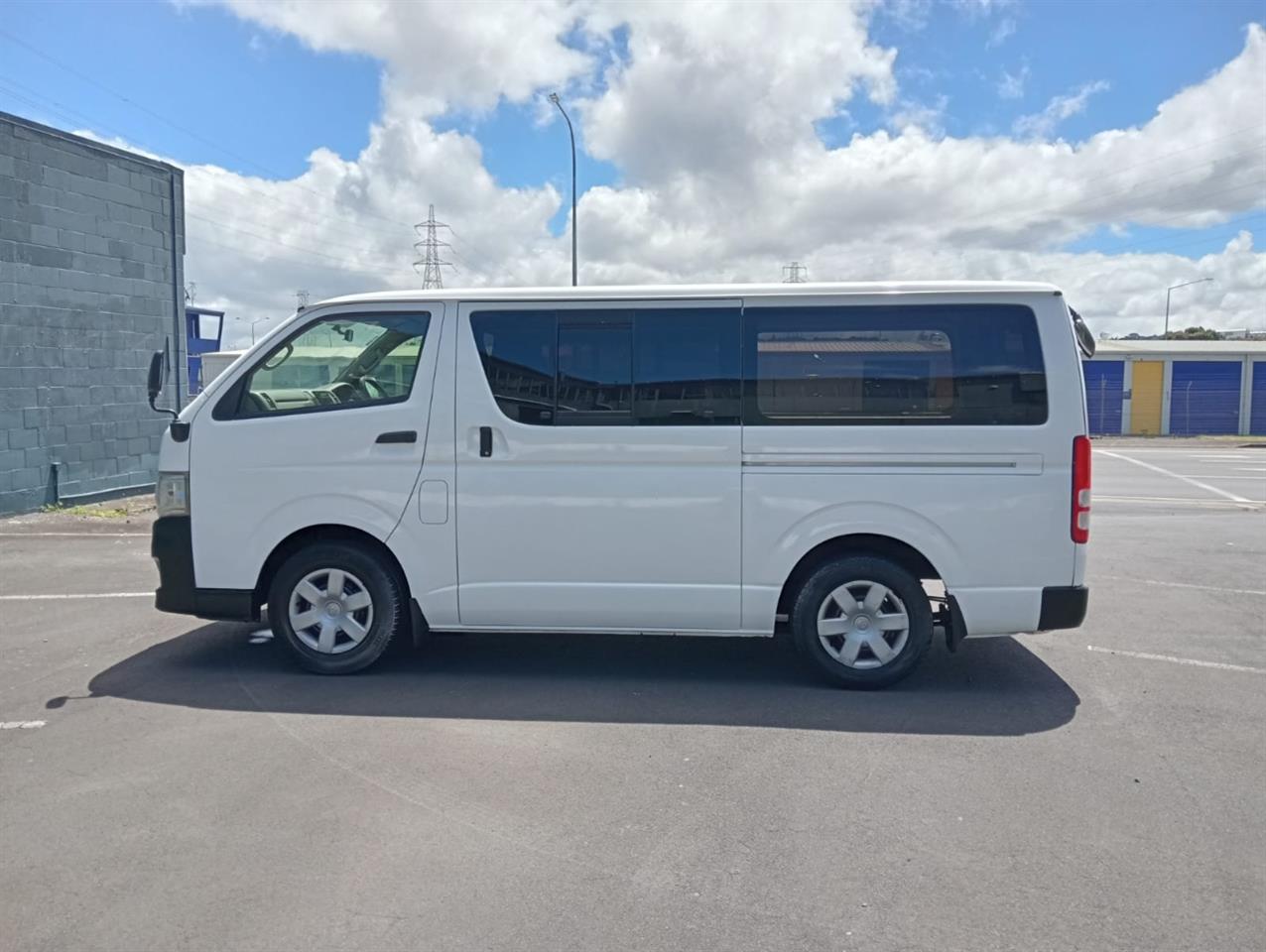 2013 Toyota Hiace