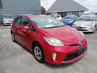 2012 Toyota Prius - Thumbnail