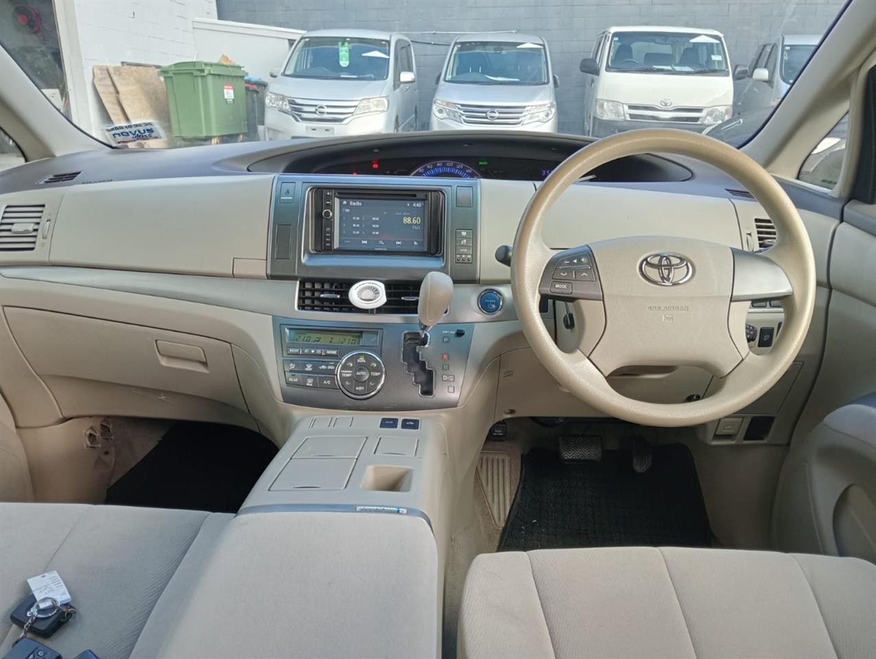 2011 Toyota Estima