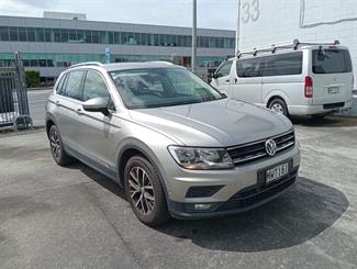 2020 Volkswagen Tiguan - Thumbnail