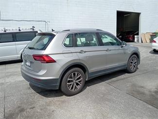 2020 Volkswagen Tiguan - Thumbnail