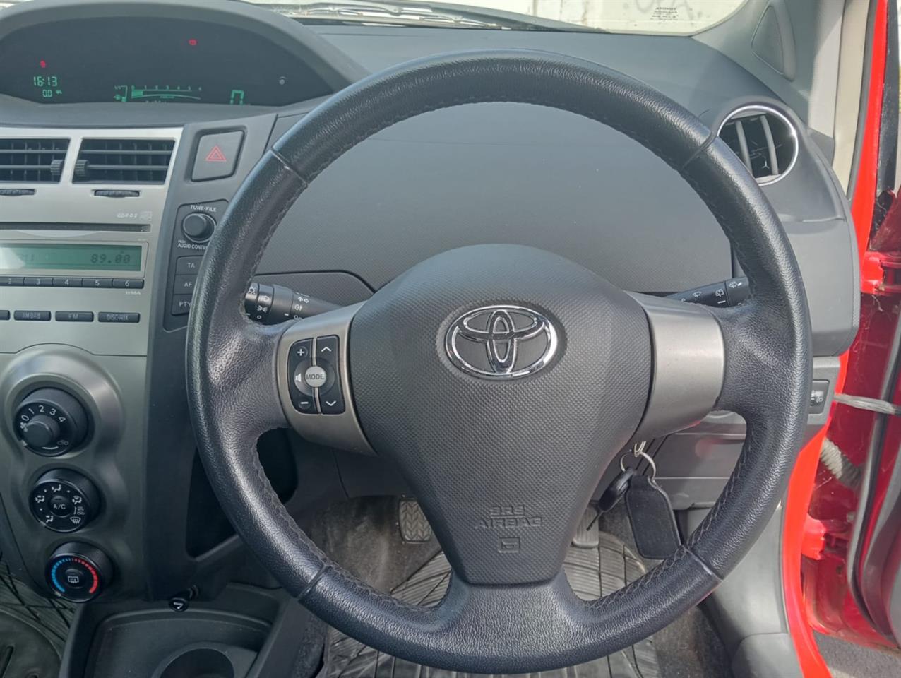 2009 Toyota YARIS