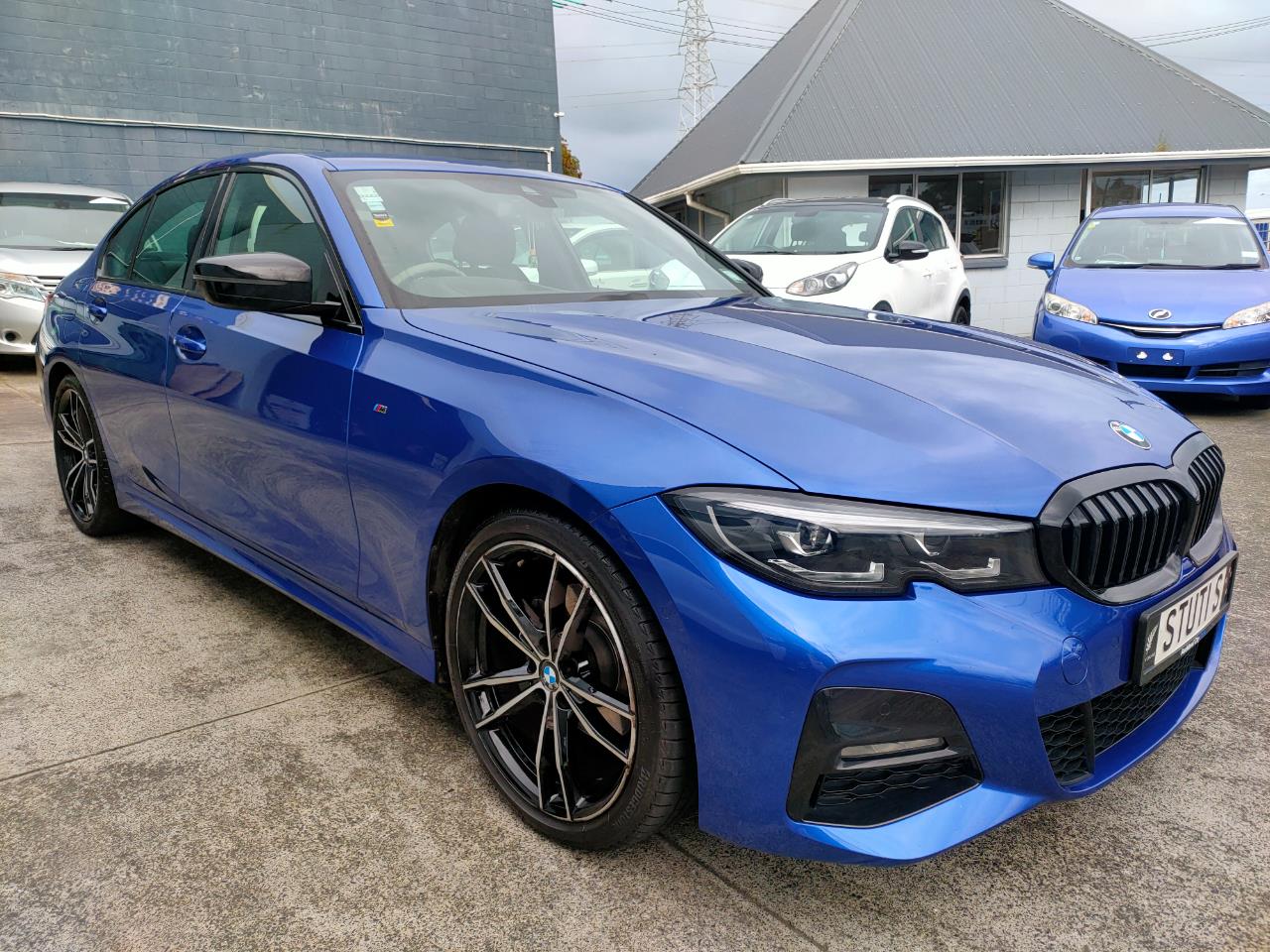 2021 BMW 320i