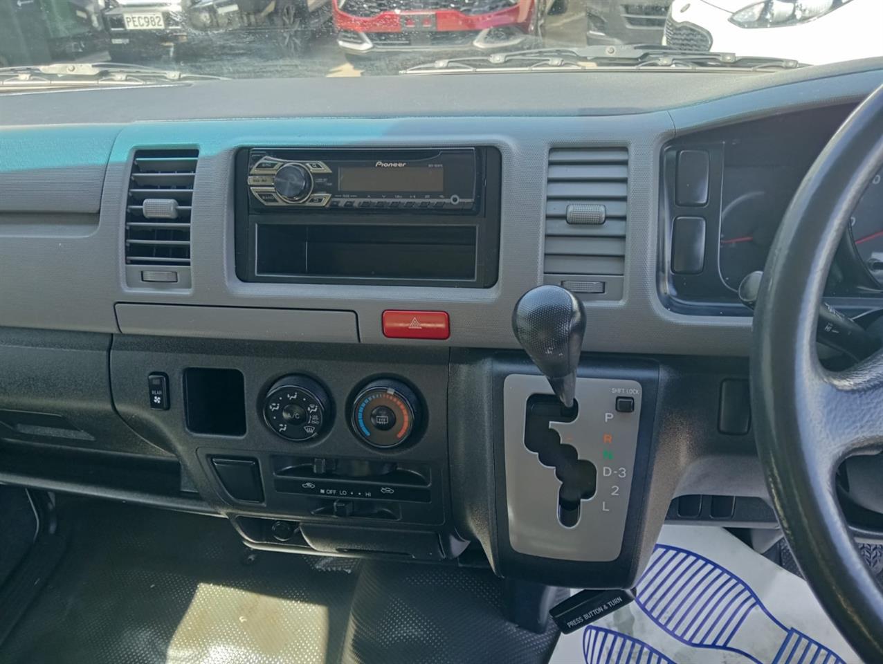 2007 Toyota Hiace