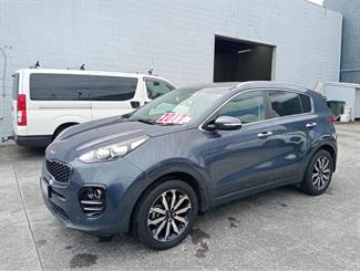 2017 Kia Sportage - Thumbnail