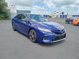 2020 Toyota Camry - Thumbnail