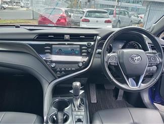 2020 Toyota Camry - Thumbnail