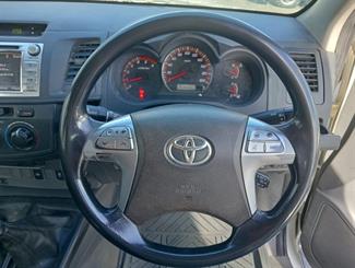 2015 Toyota Hilux - Thumbnail