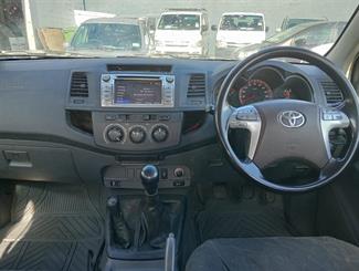 2015 Toyota Hilux - Thumbnail