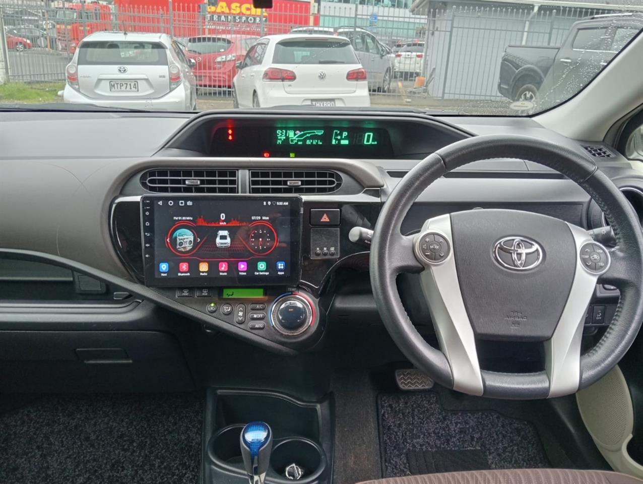 2013 Toyota Aqua