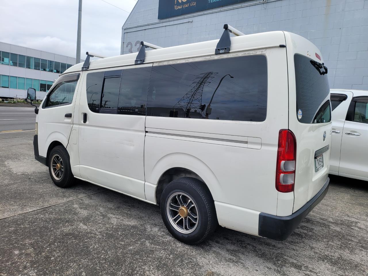 2010 Toyota Hiace