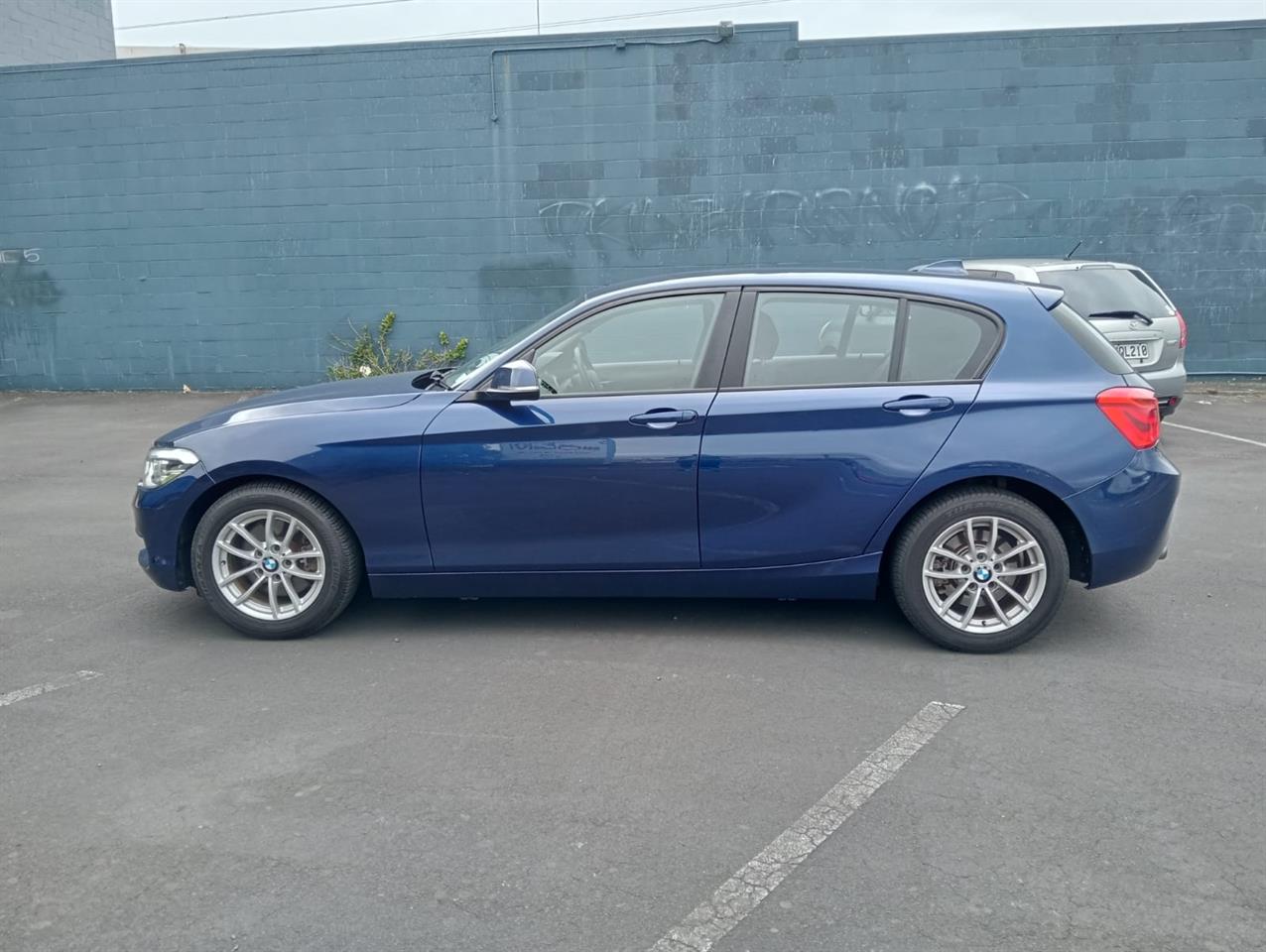 2016 BMW 118i