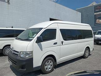 2013 Toyota Hiace - Thumbnail