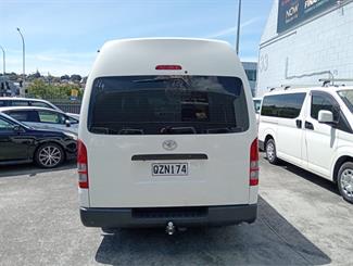 2013 Toyota Hiace - Thumbnail