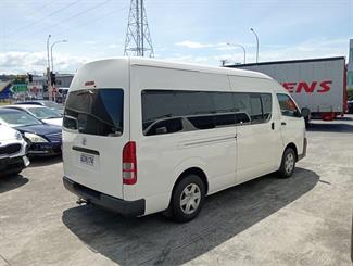 2013 Toyota Hiace - Thumbnail