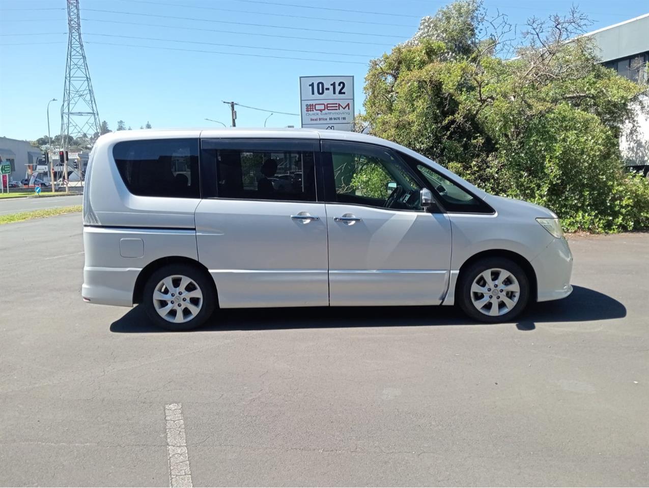 2012 Nissan Serena