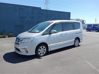 2012 Nissan Serena - Thumbnail