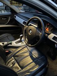 2010 BMW 320i - Thumbnail