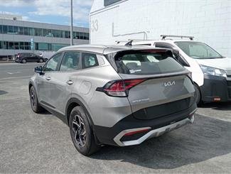 2021 Kia Sportage - Thumbnail