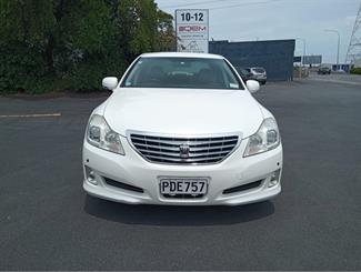 2009 Toyota Crown - Thumbnail