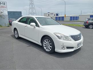 2009 Toyota Crown - Thumbnail