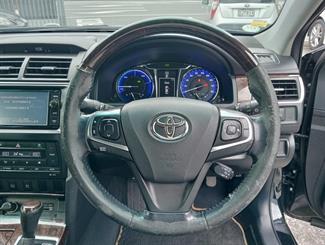 2016 Toyota Camry - Thumbnail