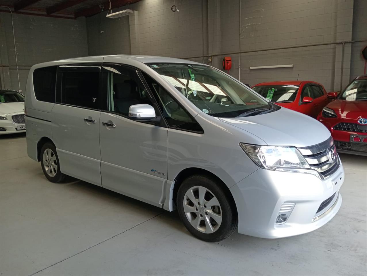 2013 Nissan Serena