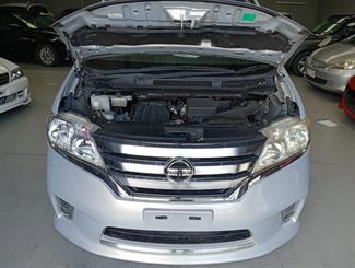 2013 Nissan Serena - Thumbnail