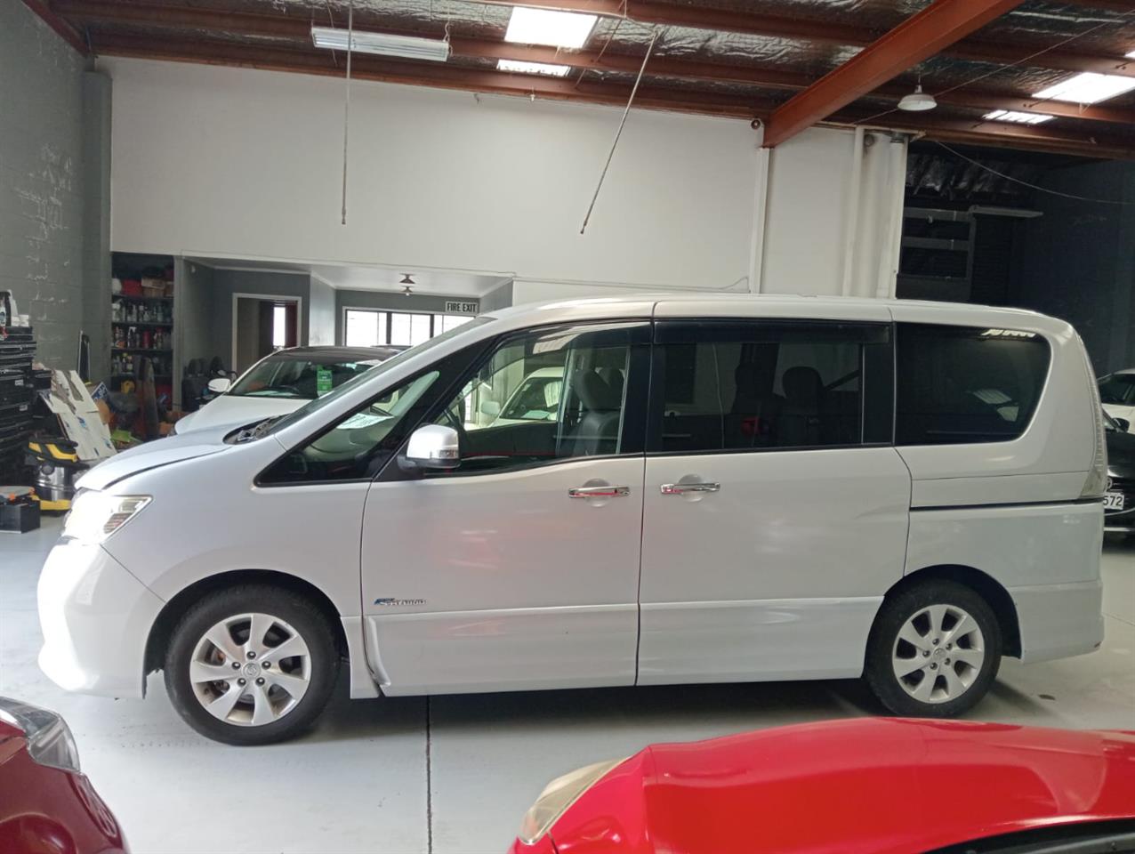 2013 Nissan Serena