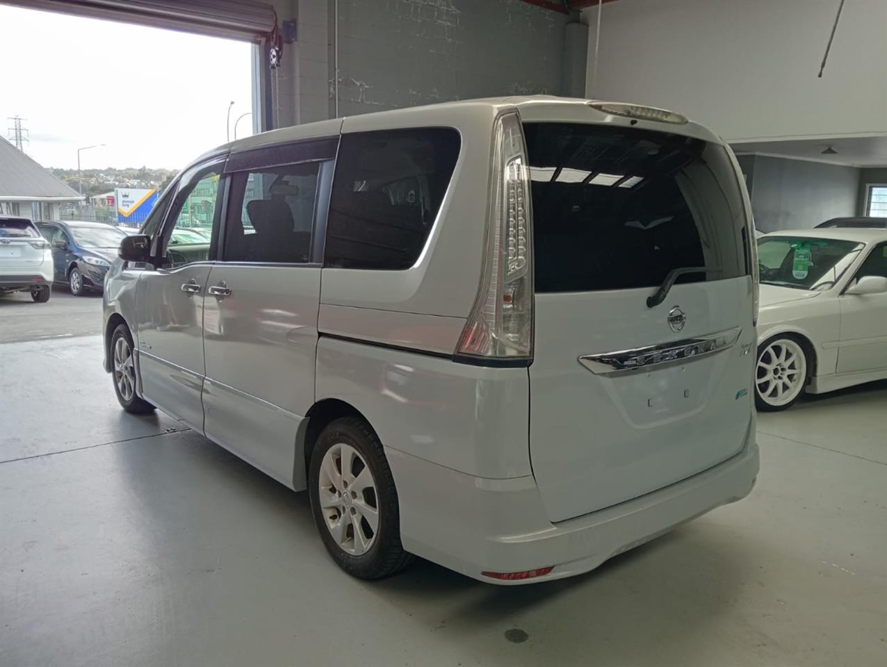 2013 Nissan Serena