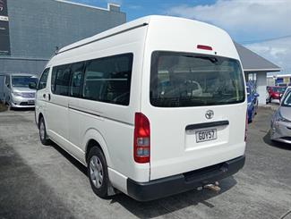 2011 Toyota Hiace - Thumbnail