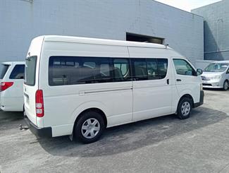 2011 Toyota Hiace - Thumbnail