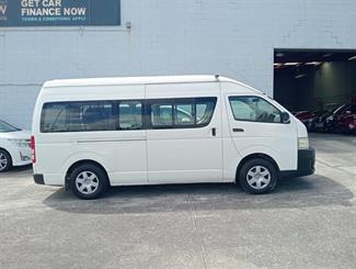 2011 Toyota Hiace - Thumbnail