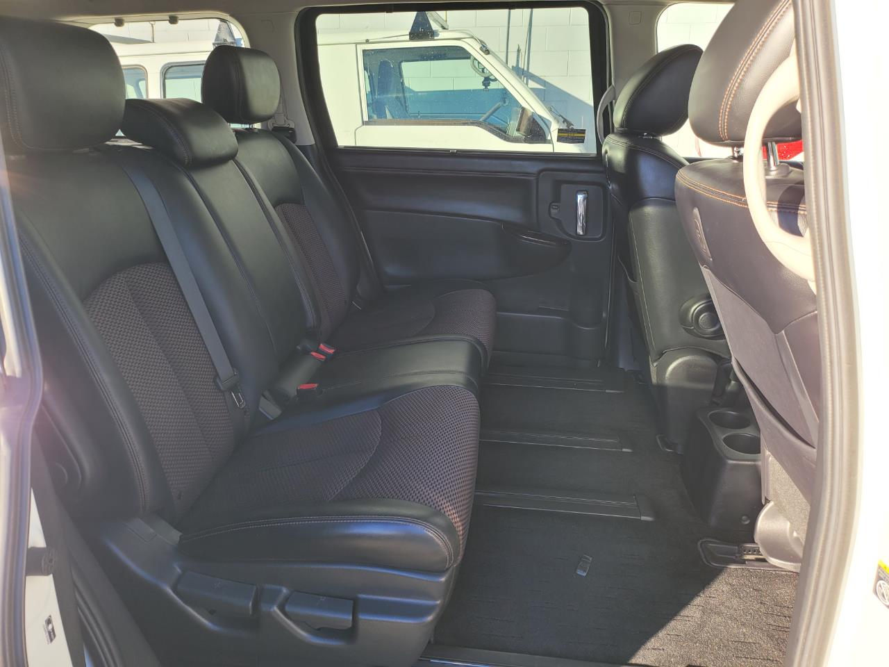 2011 Nissan Elgrand