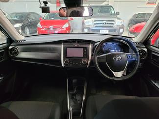 2018 Toyota Corolla - Thumbnail