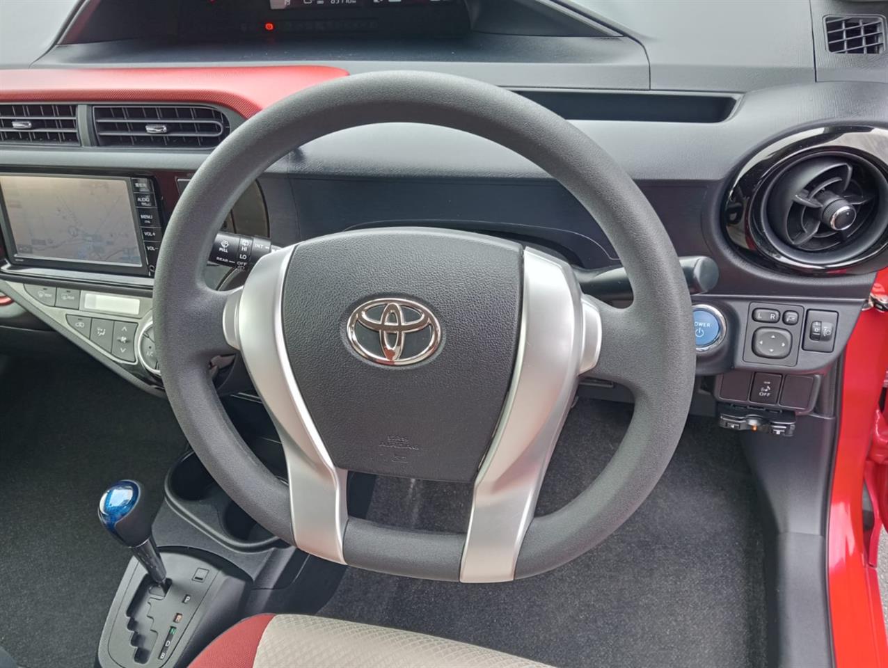 2015 Toyota Aqua