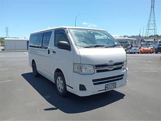 2013 Toyota Hiace - Thumbnail