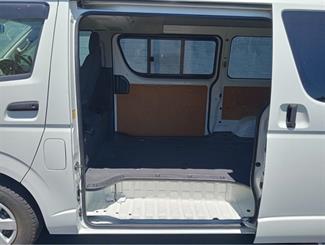 2013 Toyota Hiace - Thumbnail