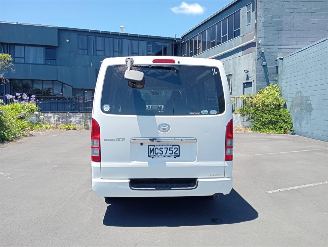 2013 Toyota Hiace