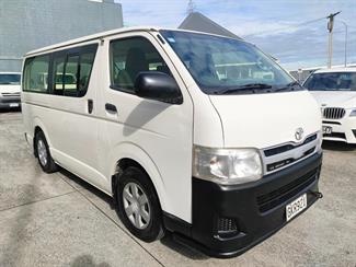 2012 Toyota Hiace - Thumbnail