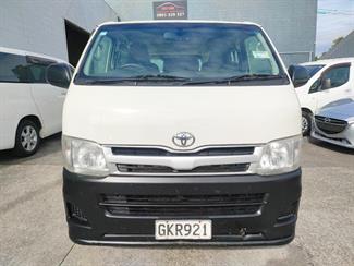 2012 Toyota Hiace - Thumbnail