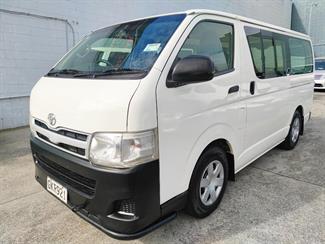 2012 Toyota Hiace - Thumbnail