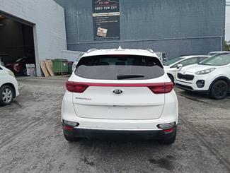 2019 Kia Sportage - Thumbnail