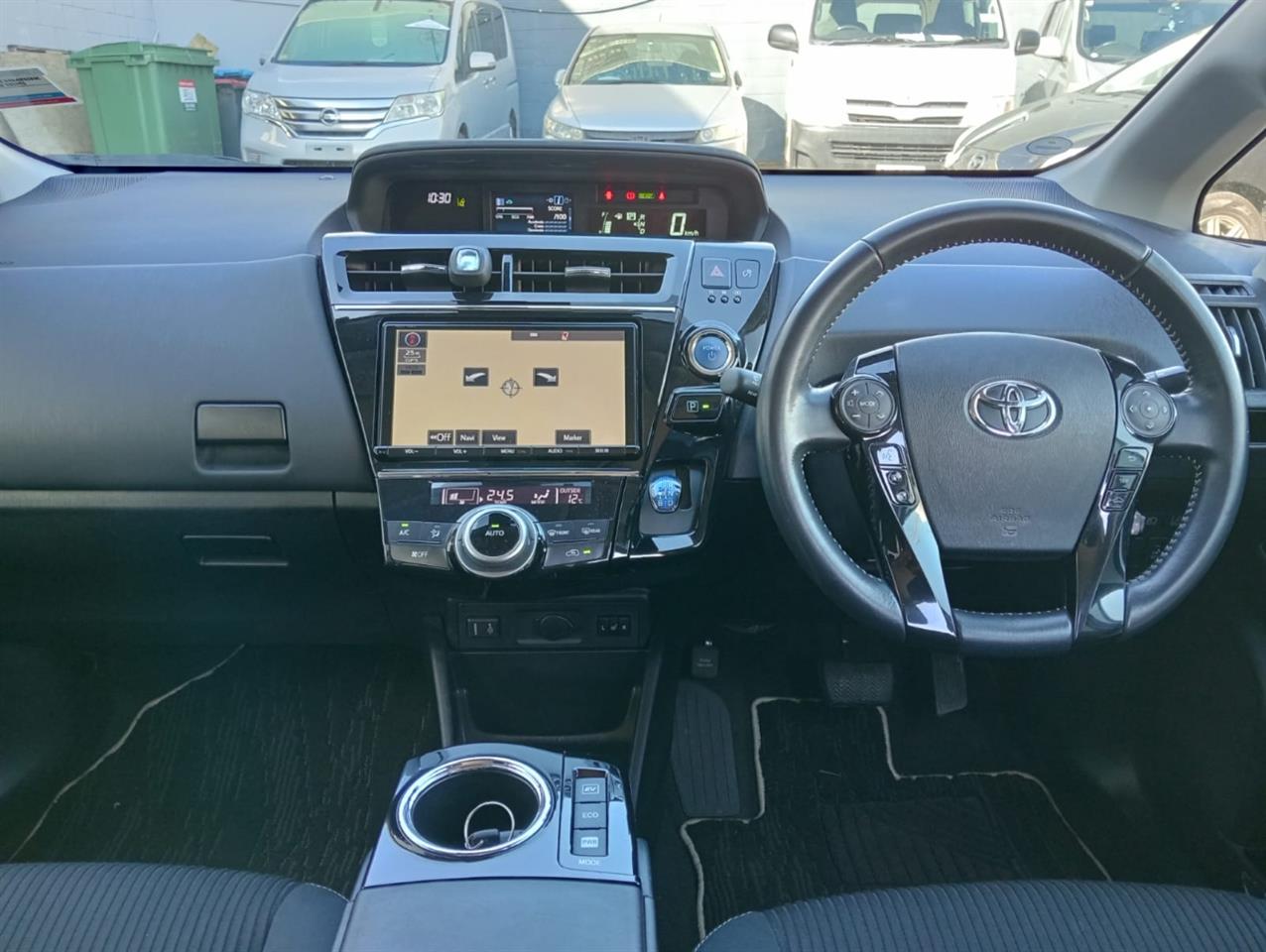 2017 Toyota Prius Alpha